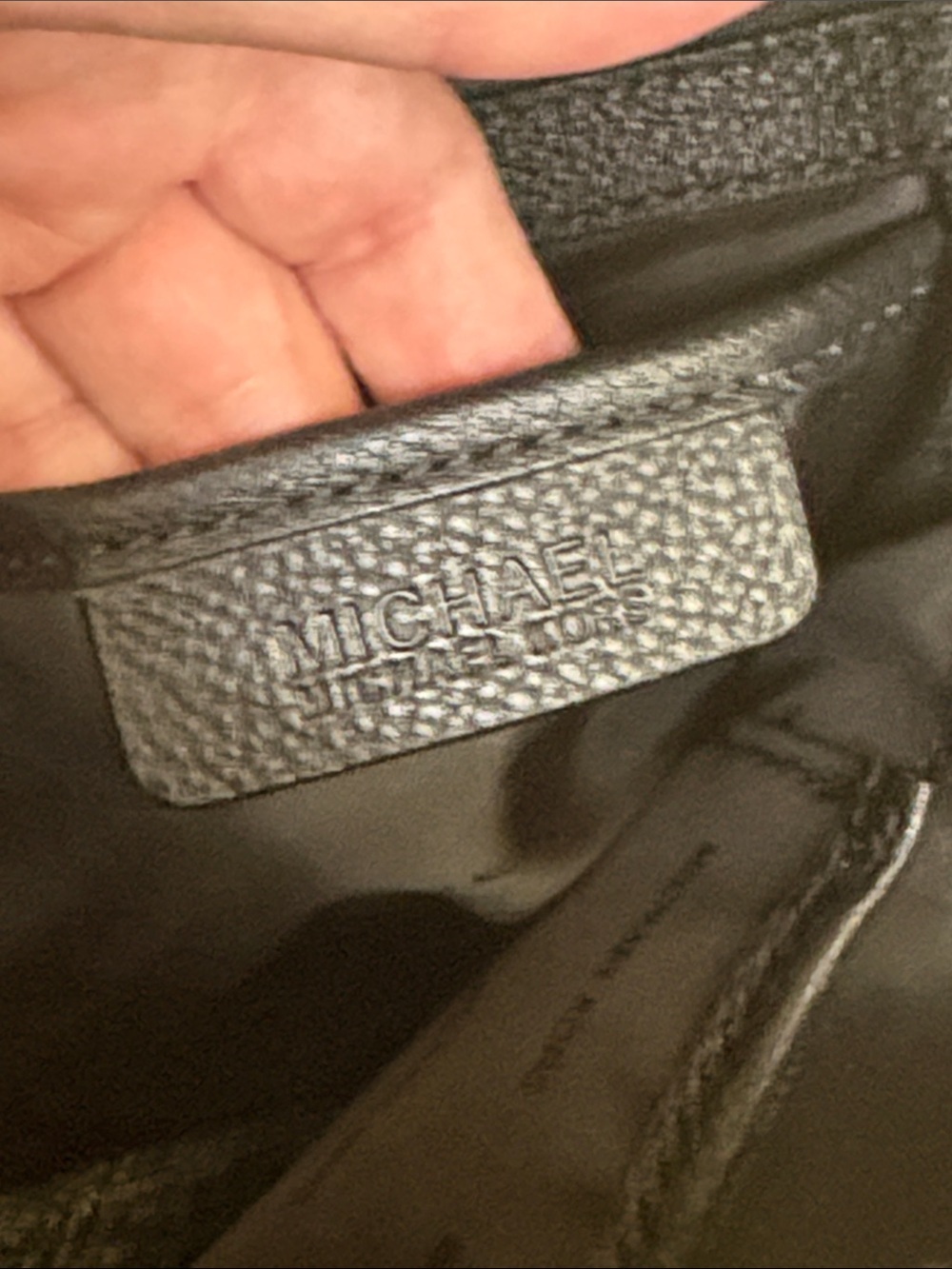 Michael Kors Astor Large Black Leather Studded Slouchy Relaxed Hobo Shoulder Bag - Picture 16 of 16